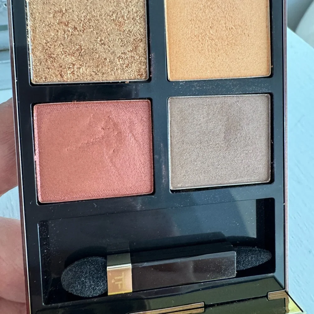 Tom Ford Eyeshadow Quad COLOR 26 LEOPARD SUN